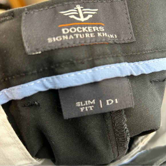 Dockers D1 Slim Fit Signature Khakis Pants Black - Picture 6 of 6